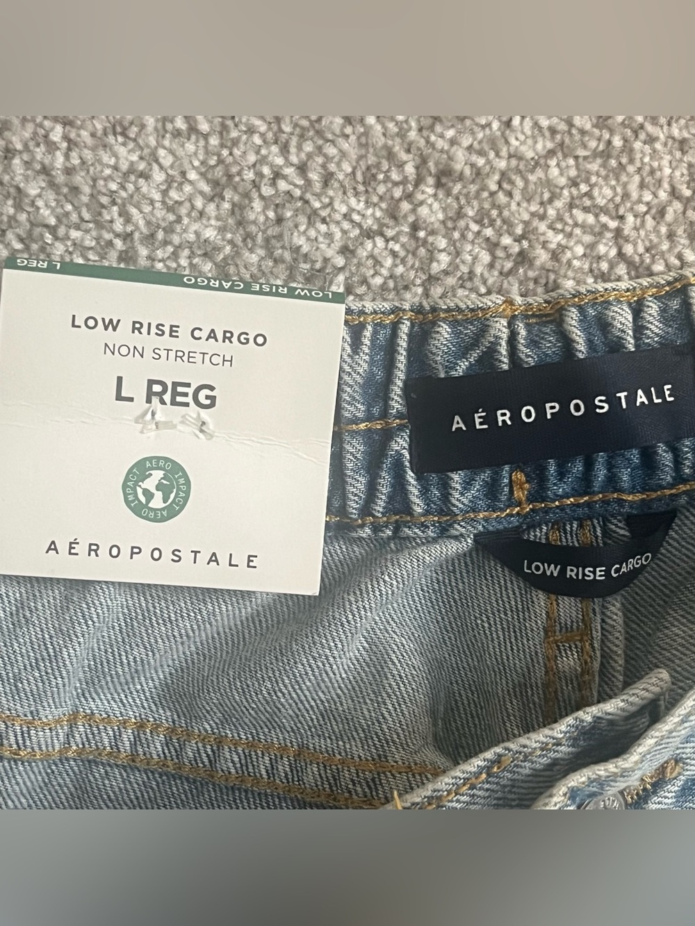 Aeropostale Light Wash Low Rise Denim Cargo Pants Y2K Juniors Size Large - Picture 2 of 9